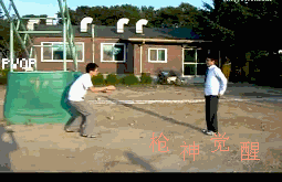 的,现在lz就把自己在游戏中   遇到的搞笑故事以图片的形式分享给大家