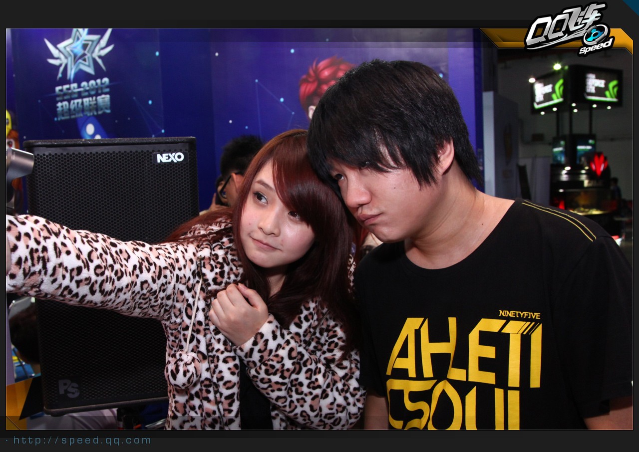 难得八卦一次 崔金与女子曹晓英惊爆你眼球 - 车队活动区 - qq飞车