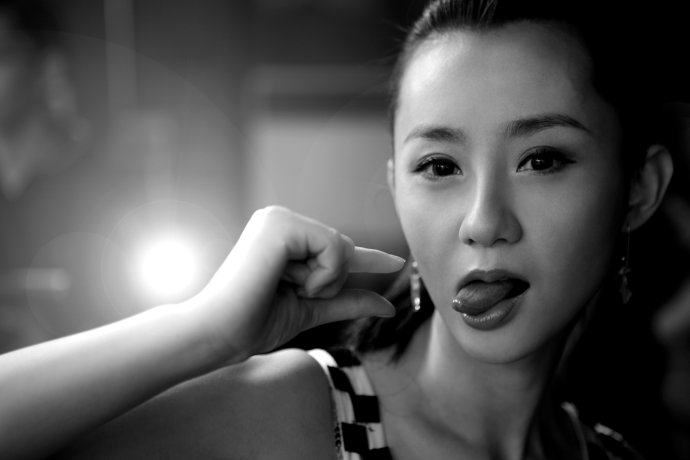 过图就靠你了- 瑛姑